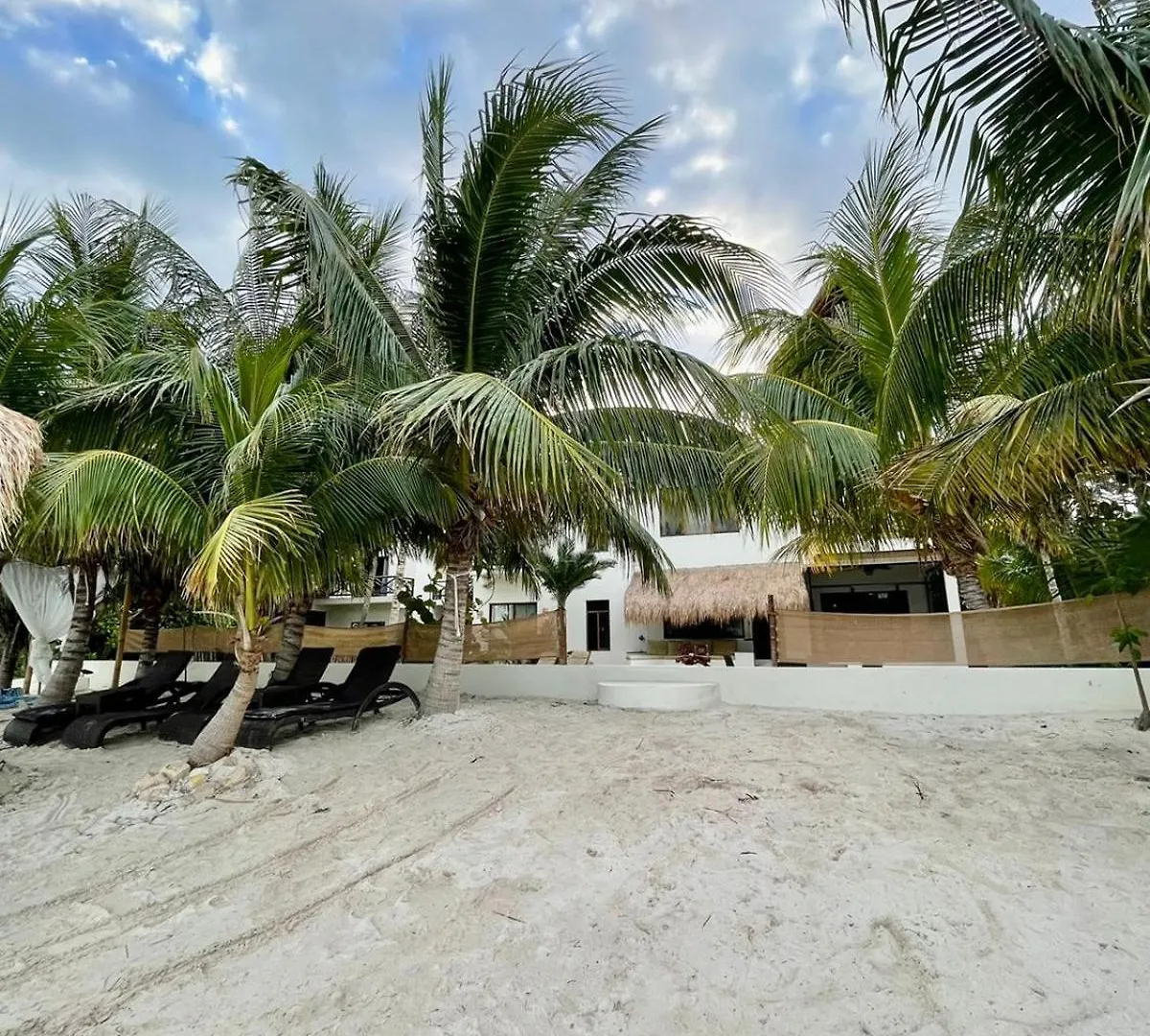 La Puerta Azul Beachfront - Adults Only Isla Holbox