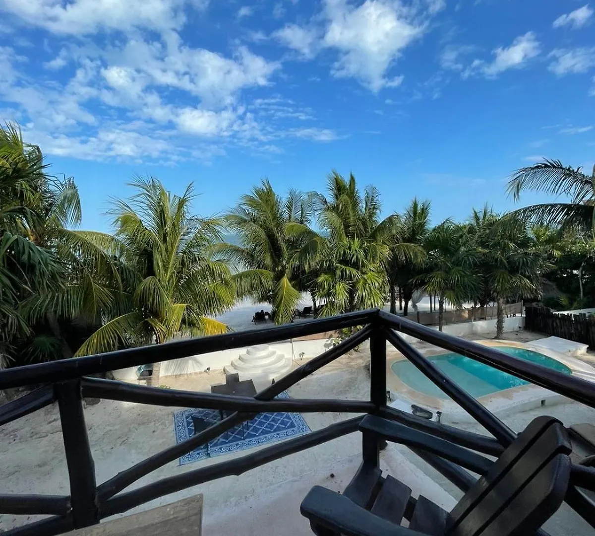 La Puerta Azul Beachfront - Adults Only Isla Holbox 4*,